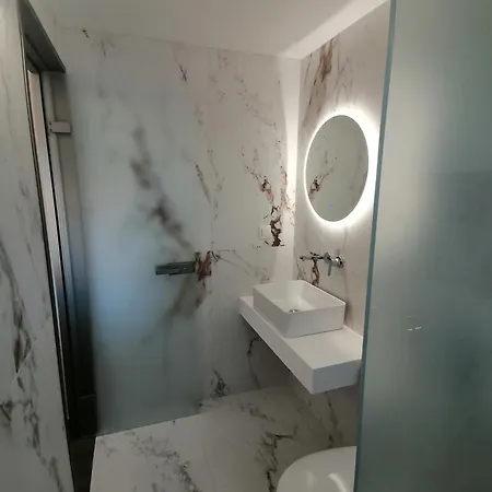 Apartment D House 2 *